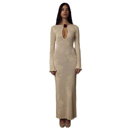 Women's knit dress with elegant scoop neckline and floral relief Ivyshape