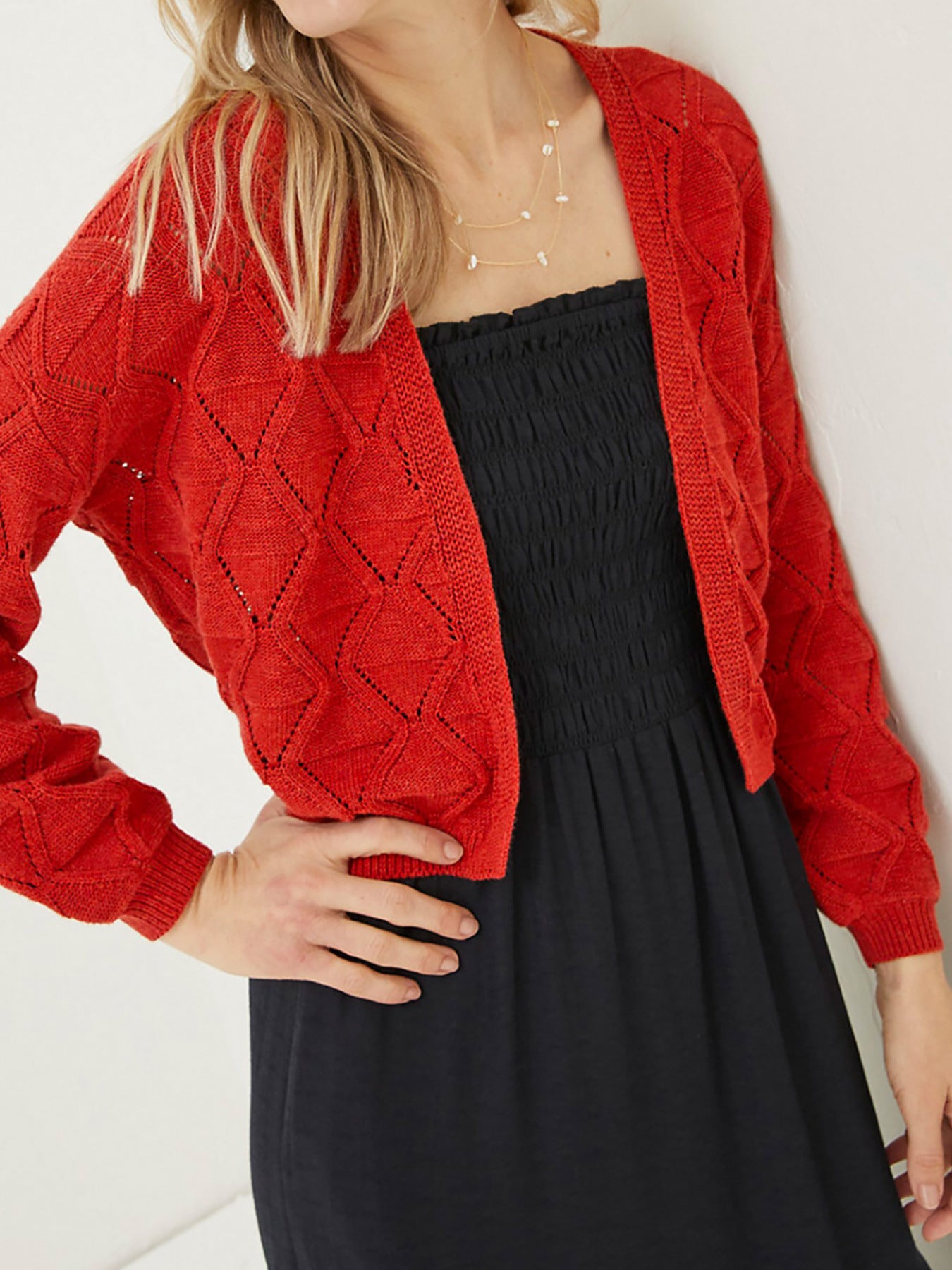 Women's casual knitted cardigan with elaborate hole pattern Ivyshape