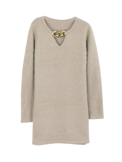 Women's fitted knitted dress with V-neck and gold chain decoration Ivyshape