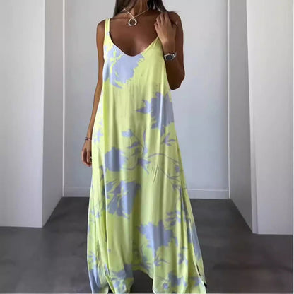 Women's maxi dress with floral patterns and flowing cut Ivyshape