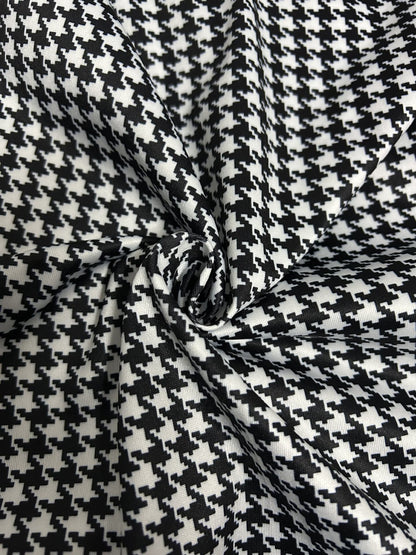Ladies Elegant Blouse with Original Zipper and Two Pockets Ivyshape