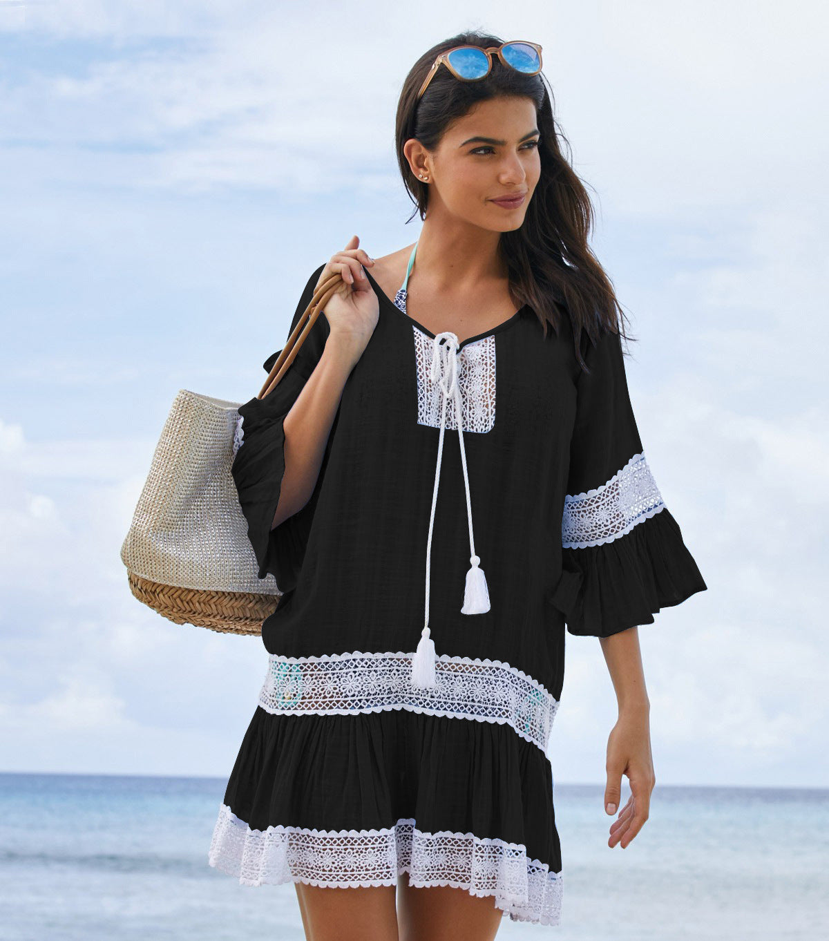 Women's tunic with fashionable crochet trim and flowing cut Ivyshape
