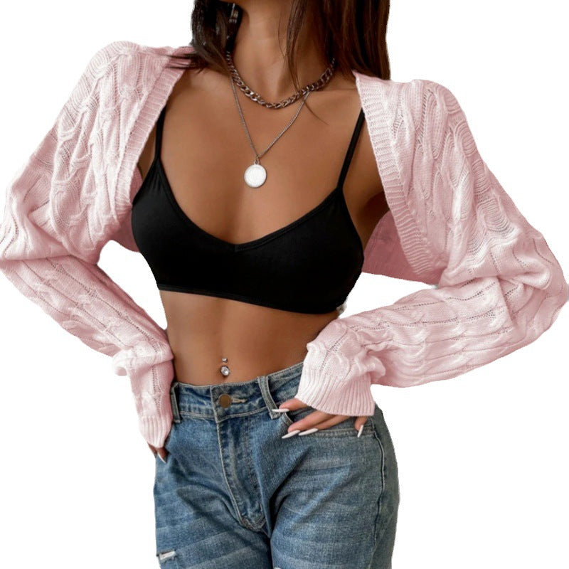 Women's cardigan with intricate cable pattern and loose fit Ivyshape
