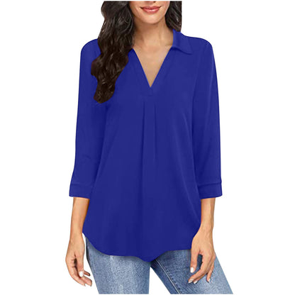 Ladies blouse with V-neck and elegant pleats Ivyshape