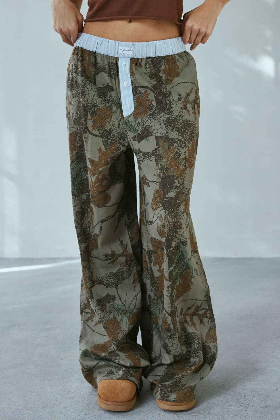 Ladies Relaxed Fit Camouflage Lounge Pants Ivyshape