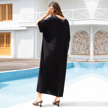 Women's caftan with artistic peacock motif and V-neck Ivyshape