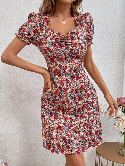 Ladies figure-hugging floral dress with ruffle details Ivyshape