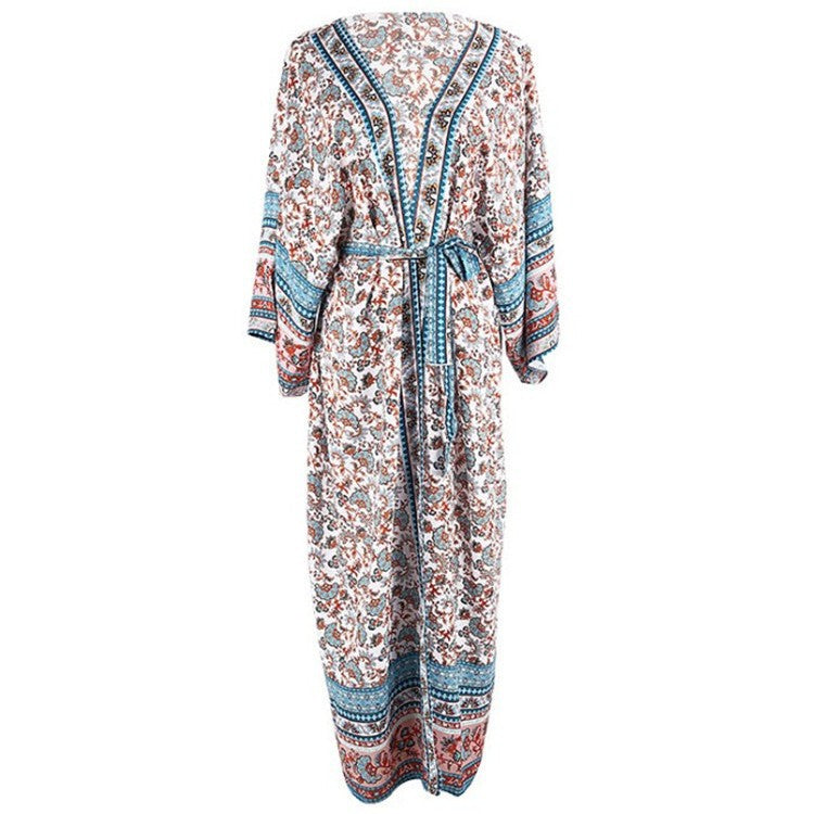 Ladies colorful beach kimono with elegant graphic pattern and loose fit Ivyshape