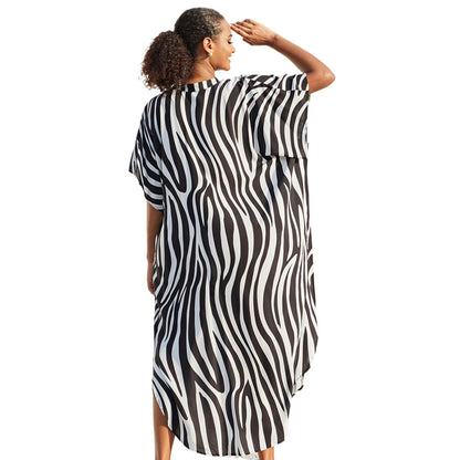 Women's kaftan dress with modern batik design and wide-cut sleeves Ivyshape