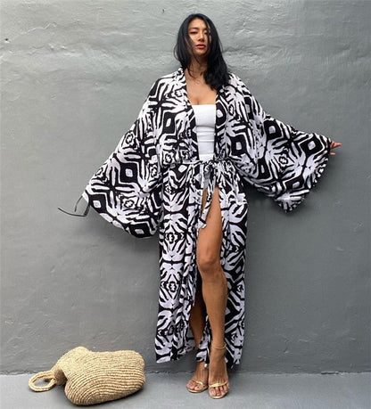 Women Light Beach Dress with Wide Sleeves Ivyshape
