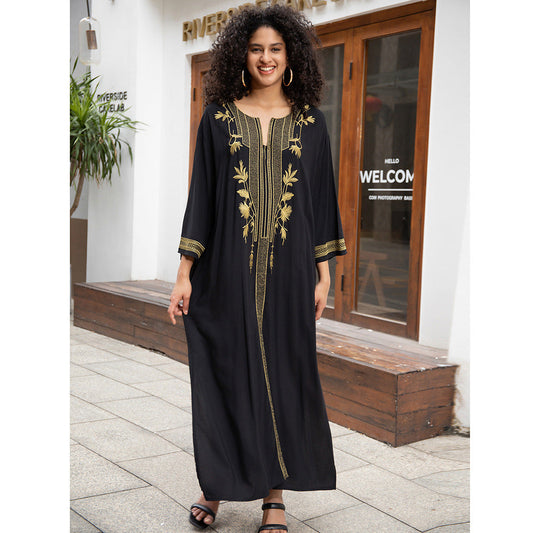 Ladies elegant kaftan with elaborate gold embroidery Ivyshape