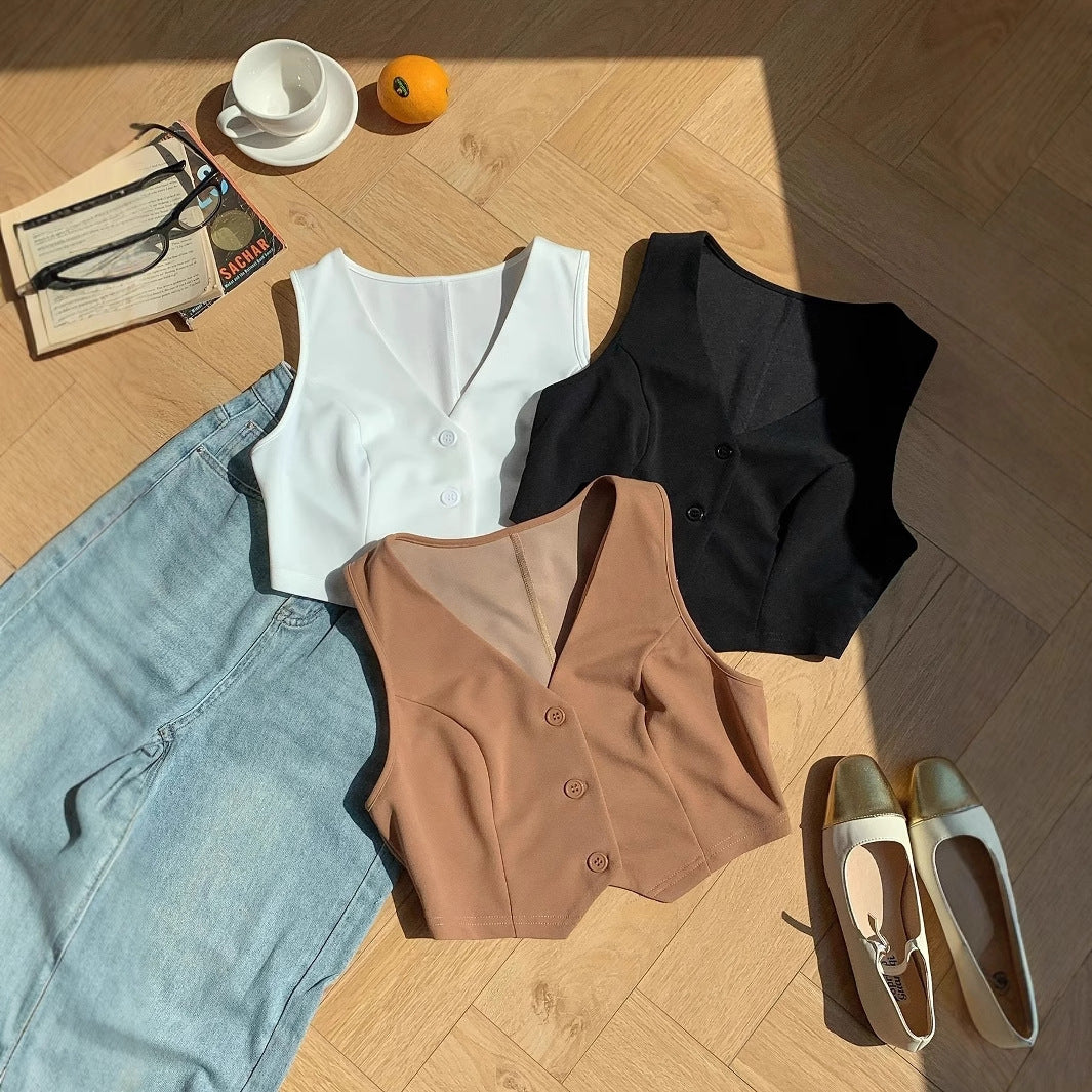 Women's cropped top with elegant cut and softly flowing fabric Ivyshape