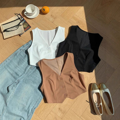 Women's cropped top with elegant cut and softly flowing fabric Ivyshape