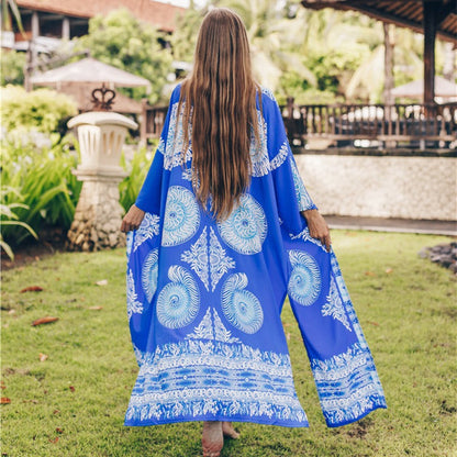 Women's beach robe with luxurious pattern details and deep slit Ivyshape
