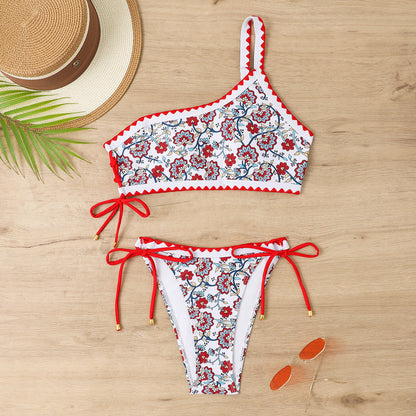 Women's bikini top with asymmetric cut and floral design Ivyshape