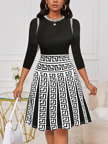 Women Monochrome Geometric A-Line Dress Ivyshape