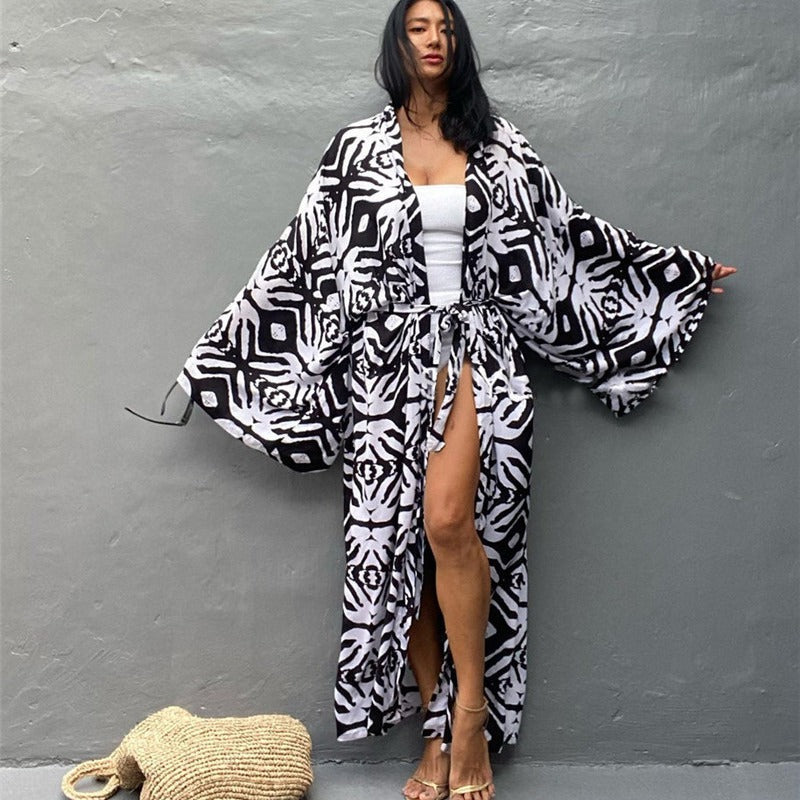 Women Light Beach Dress with Wide Sleeves Ivyshape