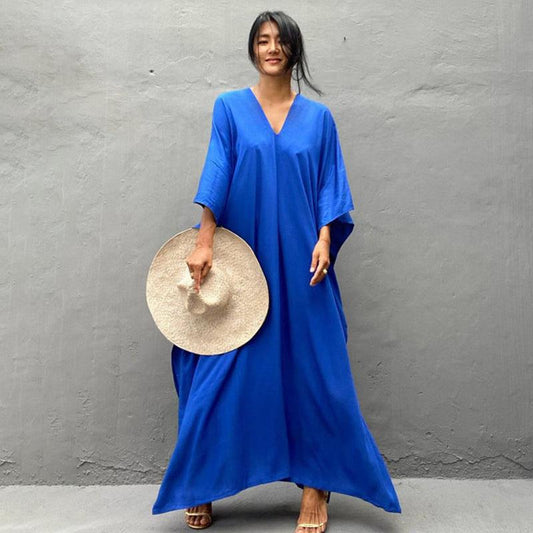 Ladies airy beach dress with V-neckline and wide sleeves Ivyshape