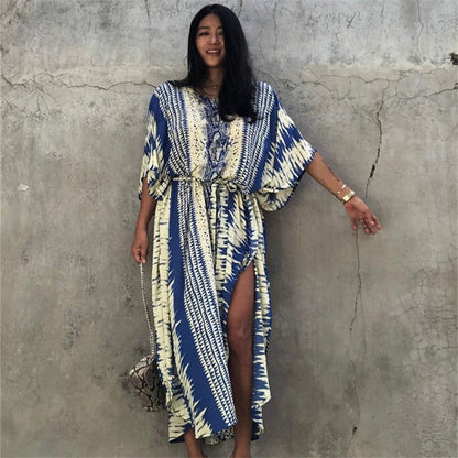 Ladies beach kaftan with artistic pattern and wide-cut sleeves Ivyshape
