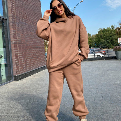 Women's cozy hooded jumpsuit made of soft fleece Ivyshape
