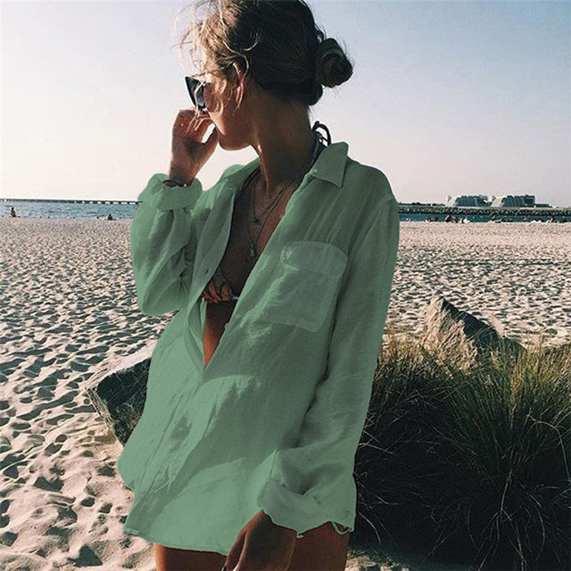 Women's casual beach blouse with patch pockets and lightweight fabric Ivyshape