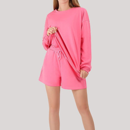 Ladies casual leisure set with long-sleeve top and shorts Ivyshape