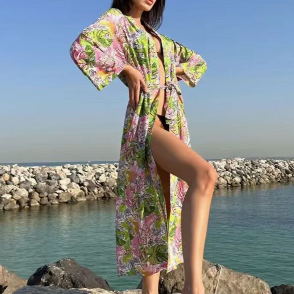 Women's beach kimono with floral design and side slits Ivyshape