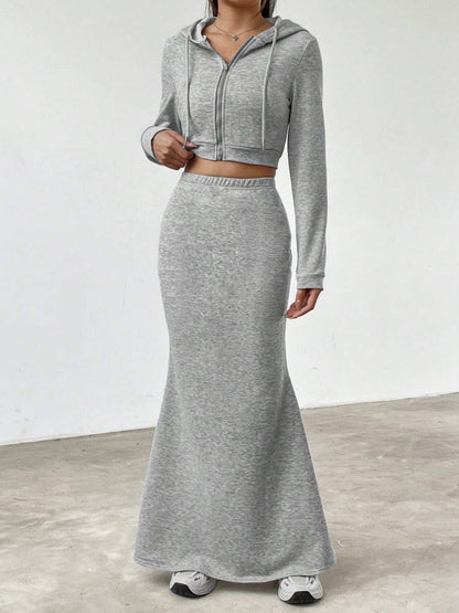 Women's Fashion Set with Hood and Long Skirt Ivyshape