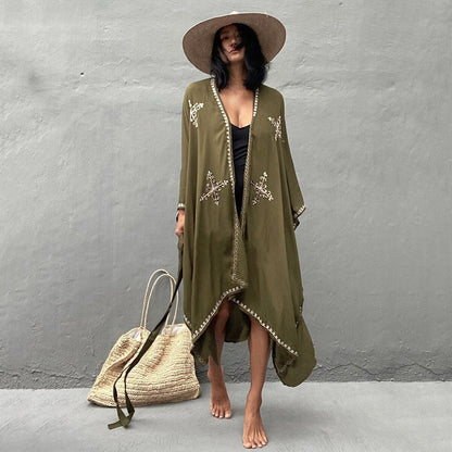 Ladies beach tunic with elaborate decoration and side slit Ivyshape