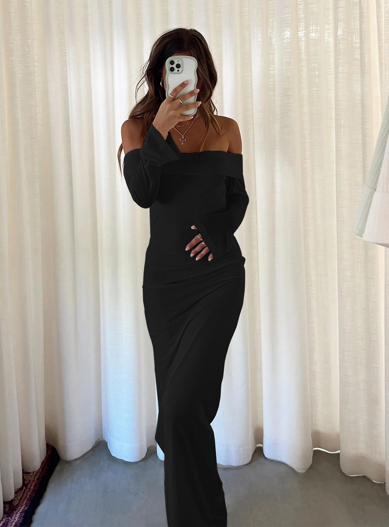 Women Off-Shoulder Maxi Dress with Figure-Hugging Cut Ivyshape