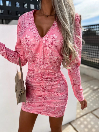 Women fitted dress with ruffles and V-neck Ivyshape