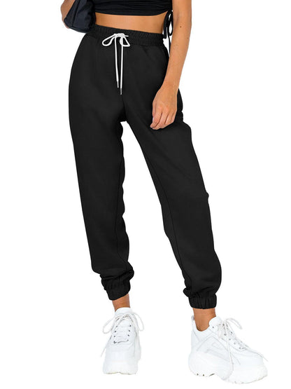Women's comfortable sweatpants with elastic waistband and pockets Ivyshape