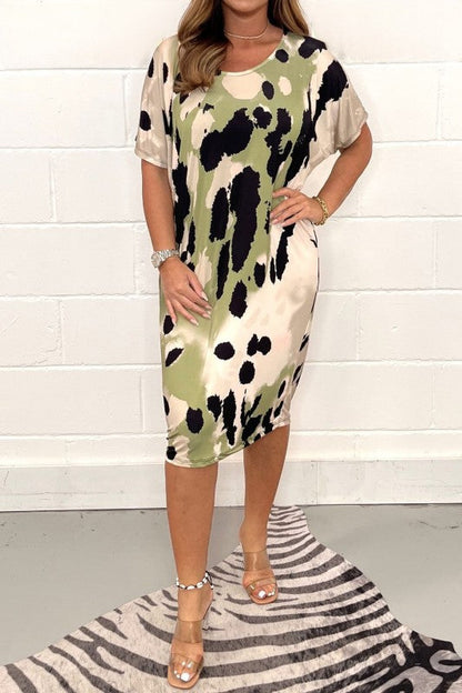 Ladies Elegant and Airy Midi Dress with Unique Animal Print Ivyshape