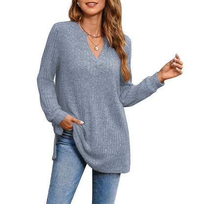 Women’s knitted sweater with side welt pocket and V-neck Ivyshape