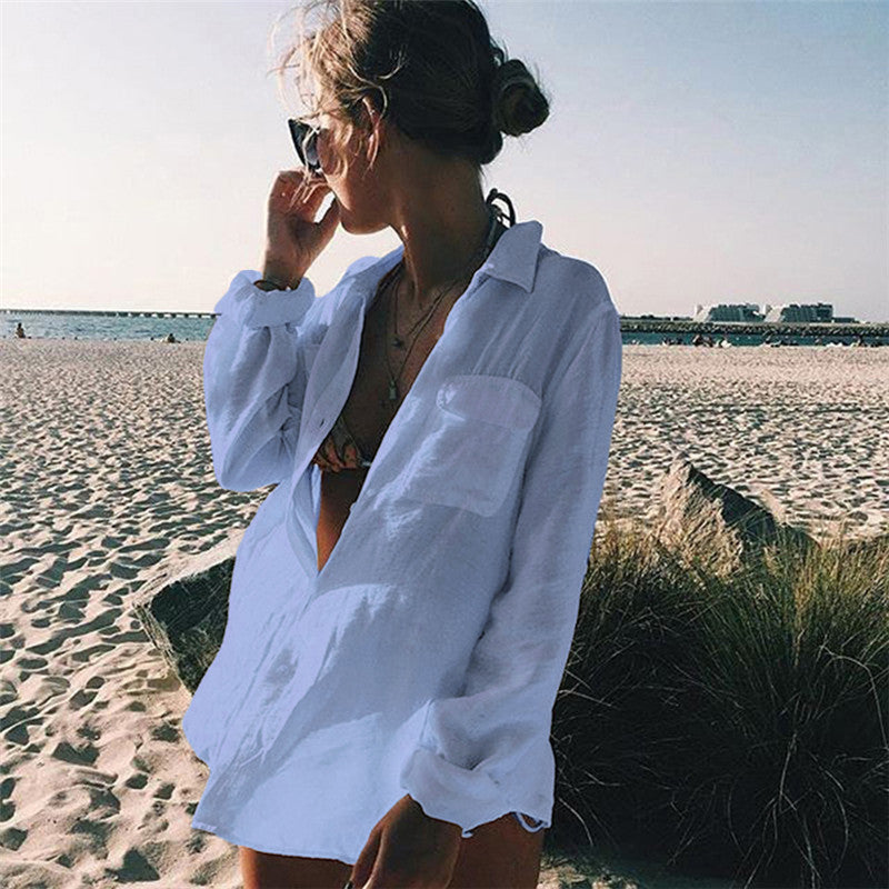 Women's casual beach blouse with patch pockets and lightweight fabric Ivyshape
