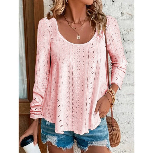 Ladies airy top with fine embroidery Ivyshape