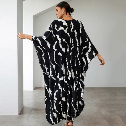 Ladies beach kaftan with elegant V-neck and colorful pattern Ivyshape