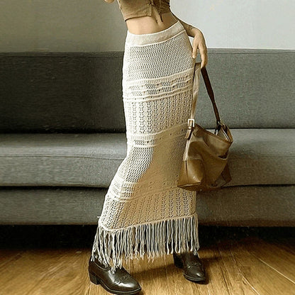 Ladies crocheted maxi skirt with fringes and airy structure Ivyshape