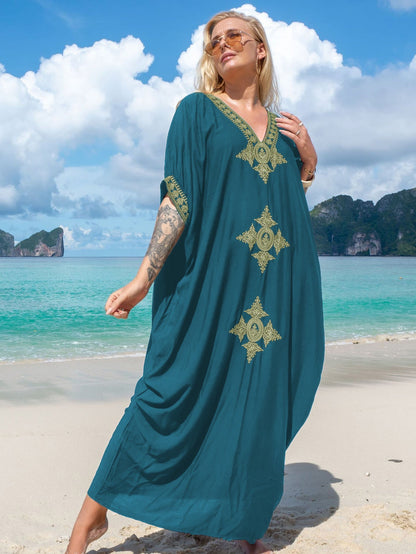 Ladies elegant kaftan with elaborate embroidery Ivyshape