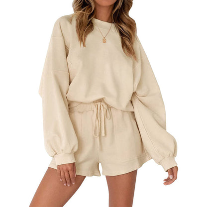 Women's Casual Sports Set with Loose Sweatshirt and Shorts Ivyshape