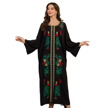 Ladies Elegant Kaftan with ornate floral embroidery Ivyshape
