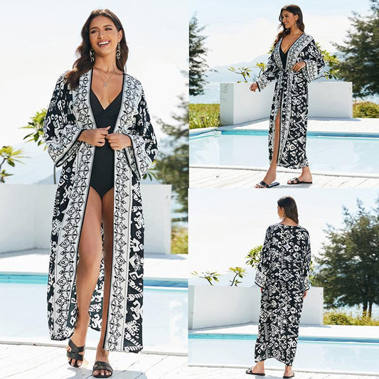 Women's beach tunic with elegant patterned border and deep slit Ivyshape