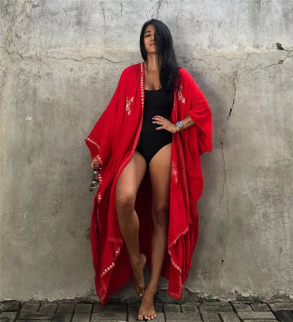 Ladies beach tunic with elaborate decoration and side slit Ivyshape