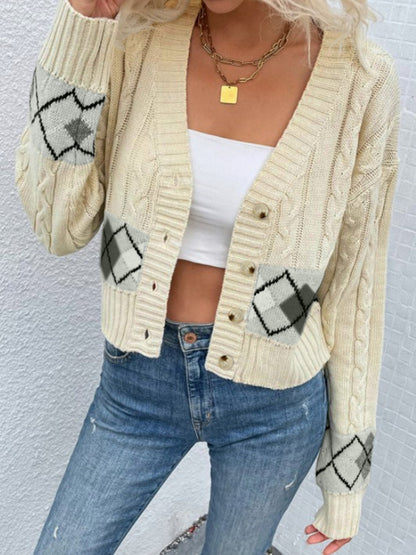 Women’s casual knitted cardigan with check pattern and cable pattern Ivyshape