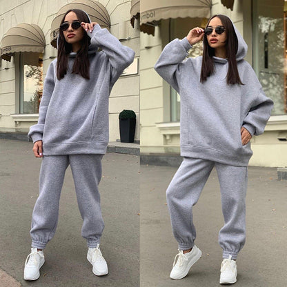 Women's cozy hooded jumpsuit made of soft fleece Ivyshape