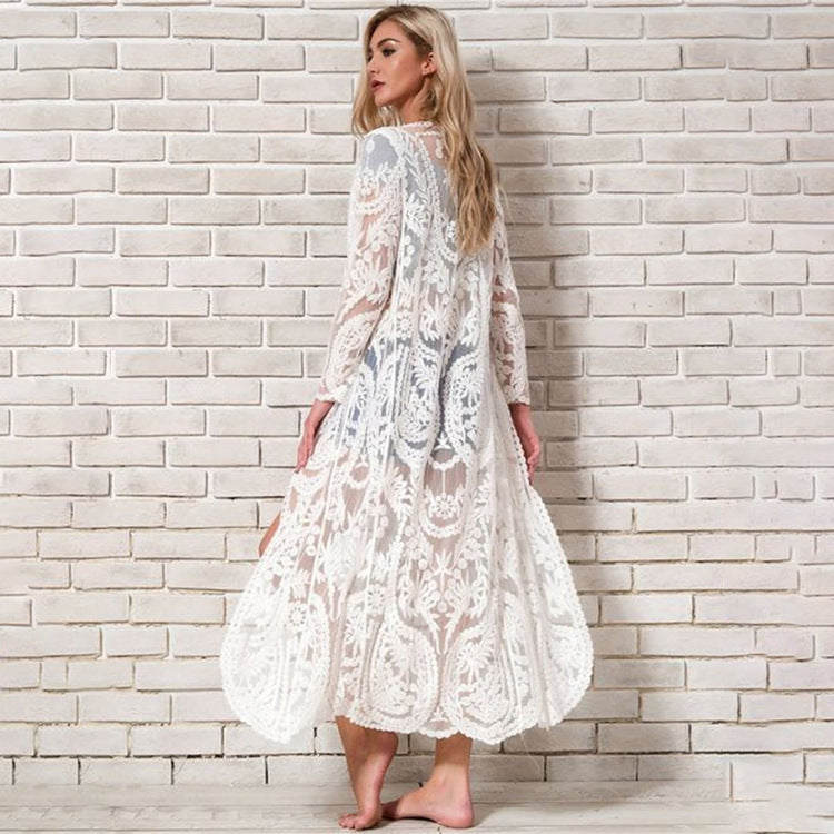 Women's long lace kimono with floral patterns and side hem Ivyshape