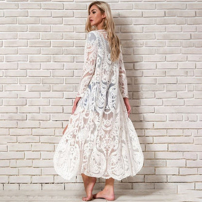 Women's long lace kimono with floral patterns and side hem Ivyshape