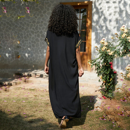 Women's Kaftan with intricate embroidery design Ivyshape