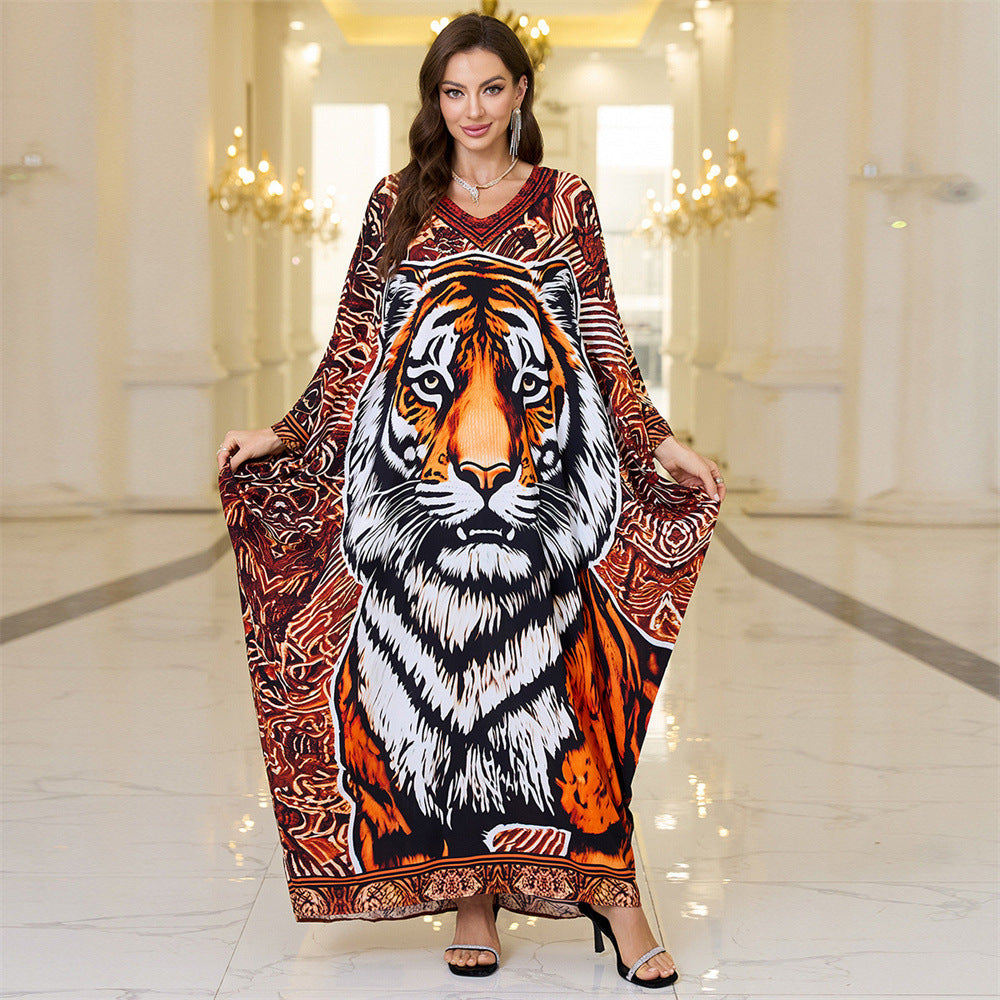 Ladies Kaftan with artistic ethnic pattern and side slits Ivyshape