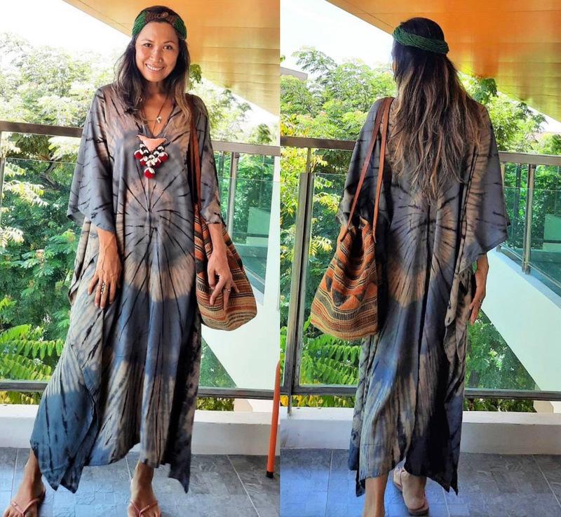 Women's kaftan with timeless batik pattern and elegant V-neck Ivyshape